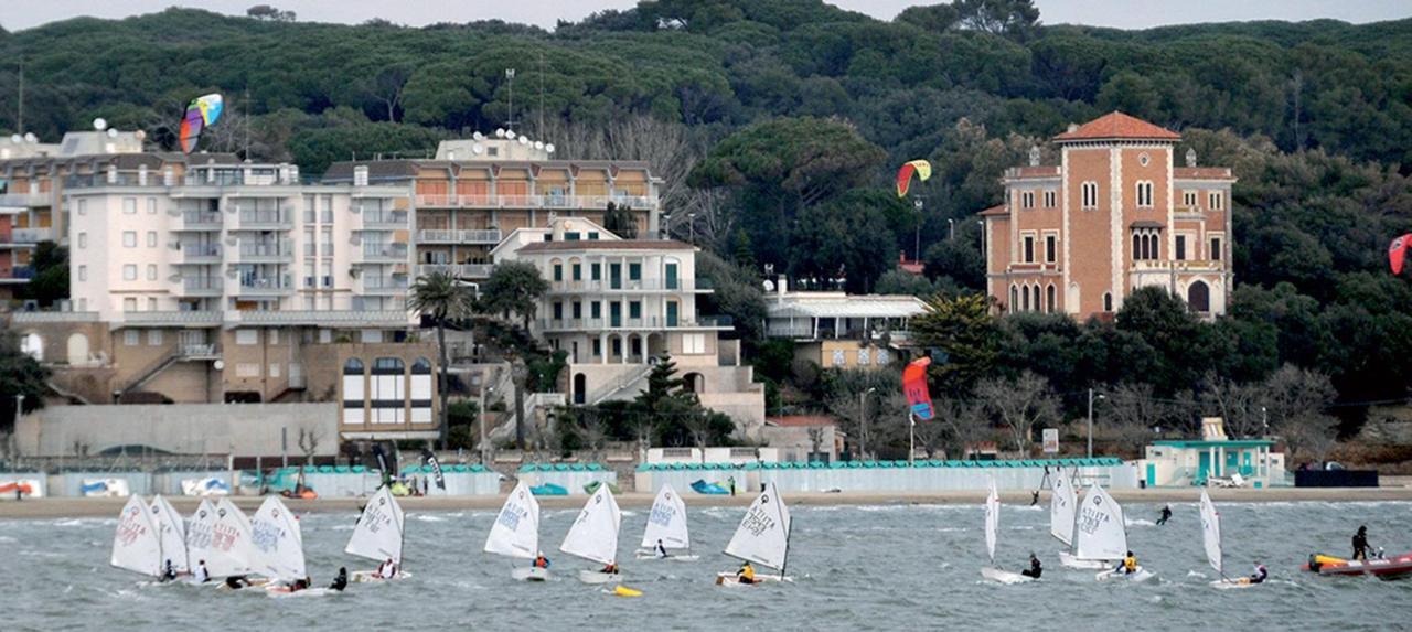 Ostello San Luigi Orione Anzio Kültér fotó